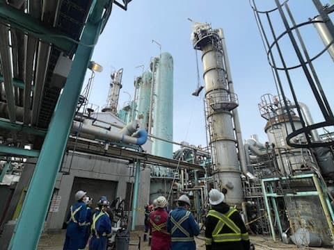 Oil and gas industrial facility operations