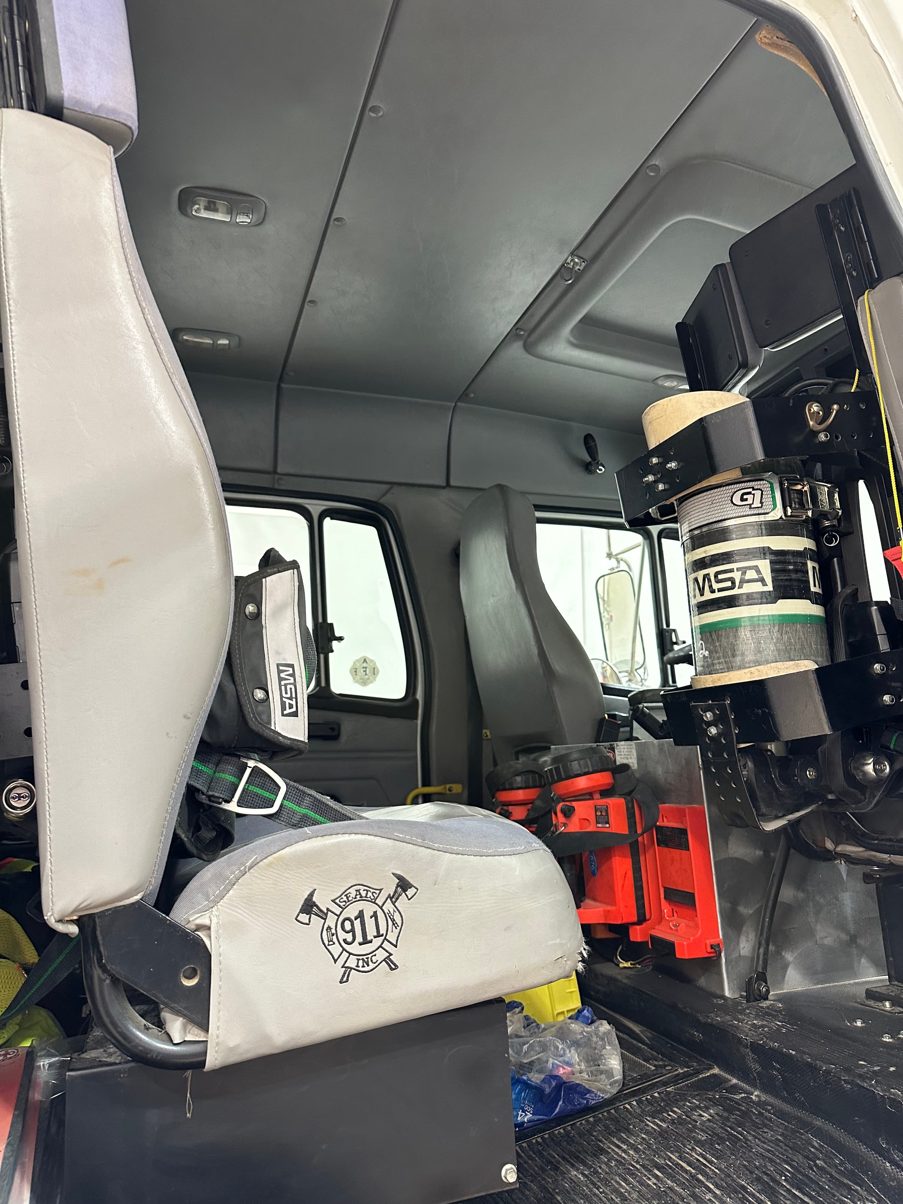 Fire service emergency response vehicle